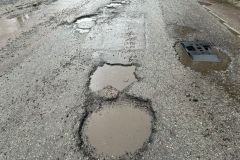 Dziury na ul. Wyszyńskiego